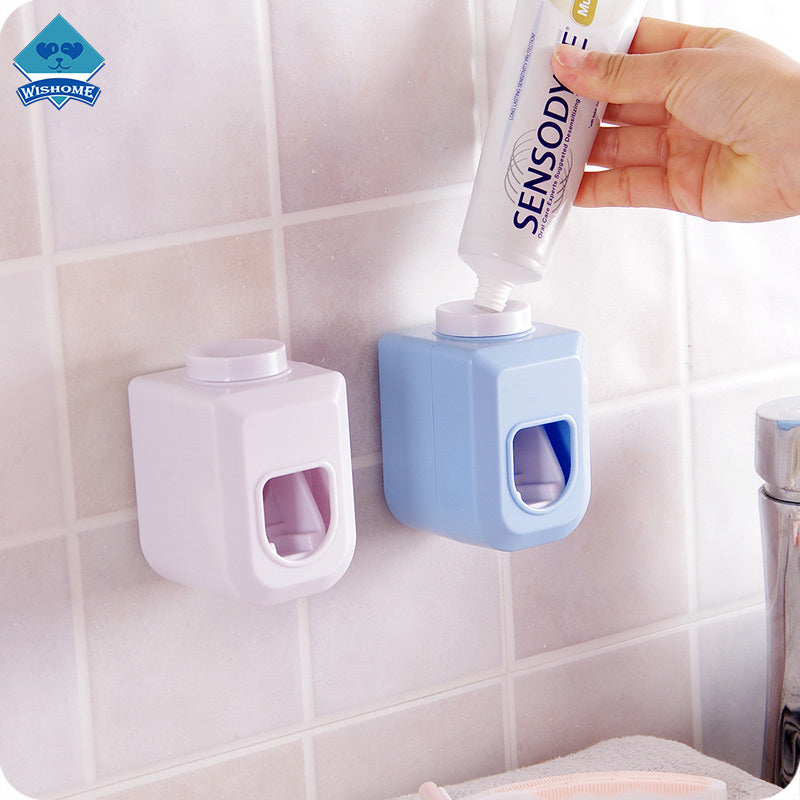 Distributeur automatique de dentifrice